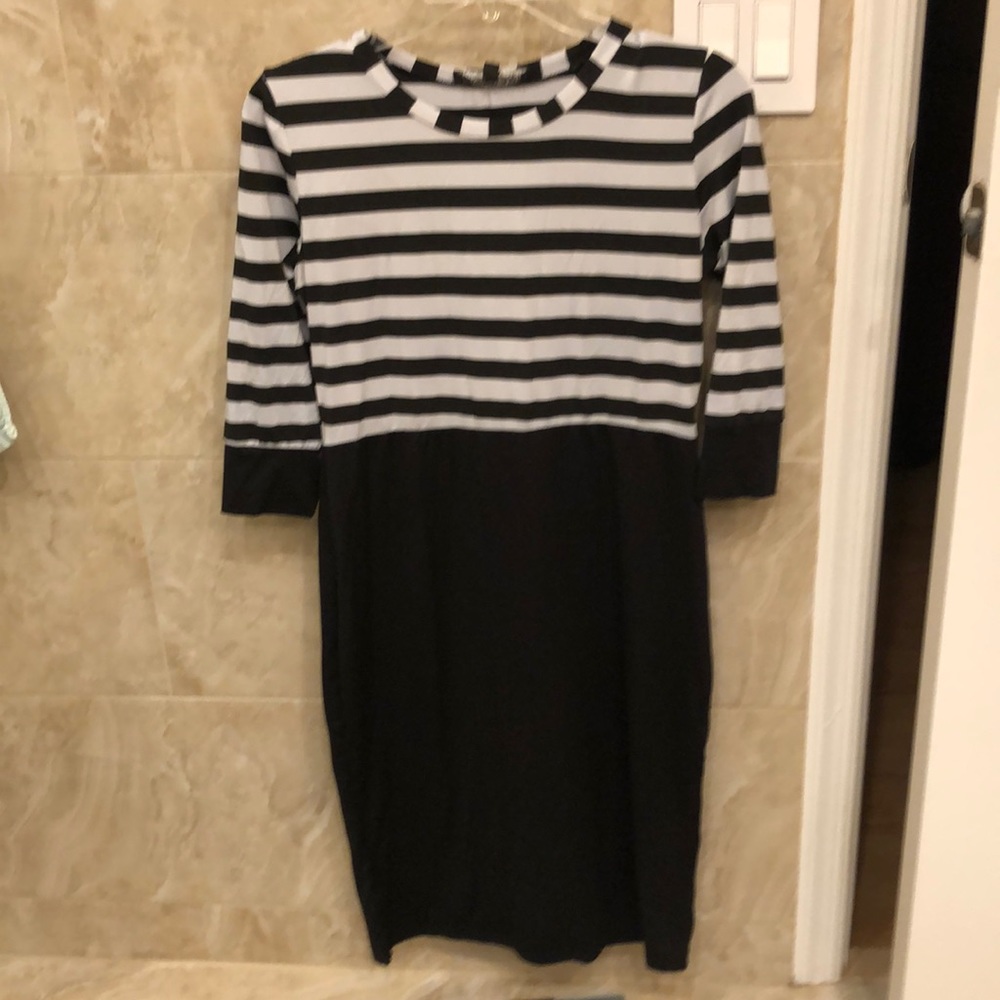 Long dress. Black/white bodice and black bottom.
